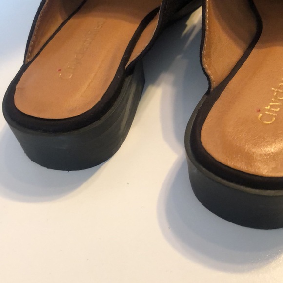 Woman’s black fall fringe tassel size 9 slip on shoes - Picture 6 of 9